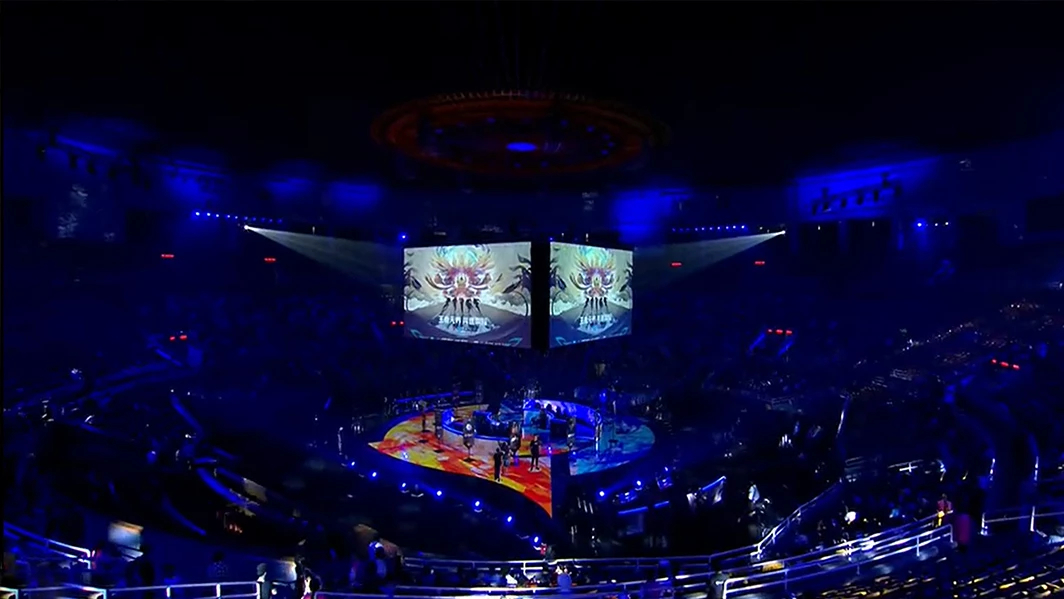 成都AG超玩会银龙杯夺冠：季后赛逆袭背后的团队配合与粉丝支持